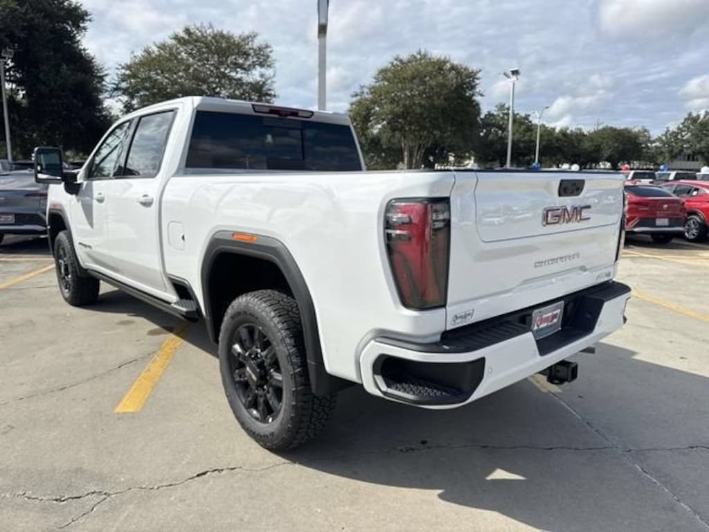 New 2026 GMC Sierra 2500 HD AT4 Truck Crew Cab