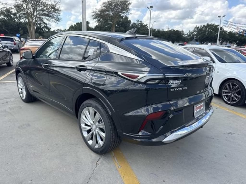New 2026 Buick Envista Avenir SUV