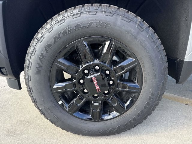 New 2026 GMC Sierra 2500 HD AT4 Crew Cab