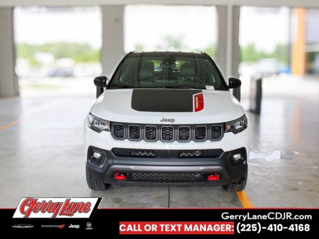 Used 2025 Jeep Compass Trailhawk SUV