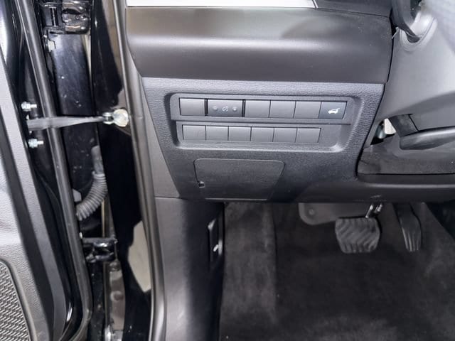2025 Mitsubishi Outlander SE - Photo 9
