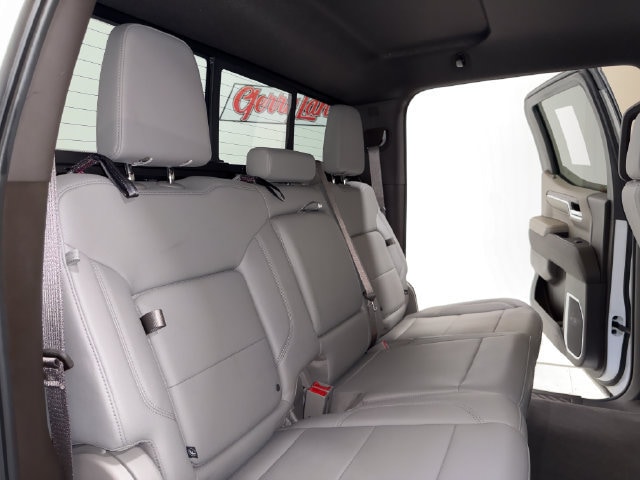 2022 GMC Sierra 1500 SLT - Photo 18