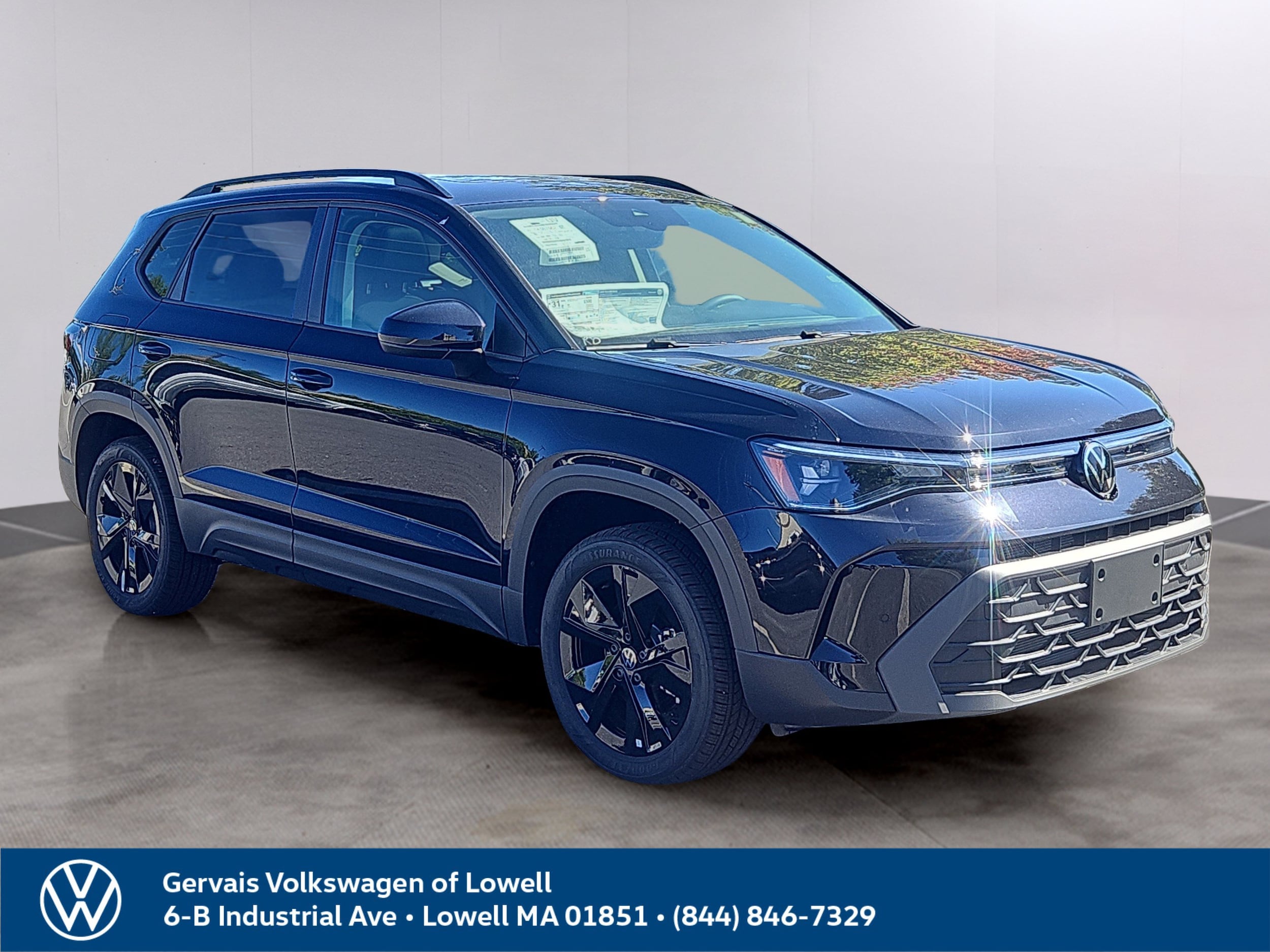 2026 Volkswagen Taos SE Black