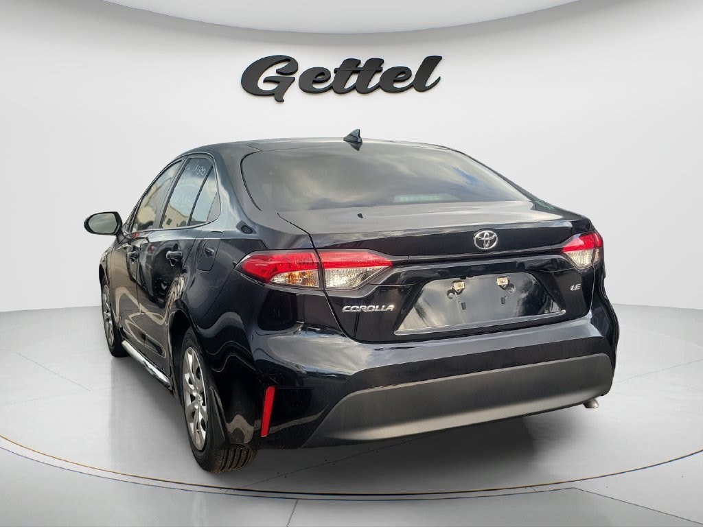 Certified 2025 Toyota Corolla LE Sedan