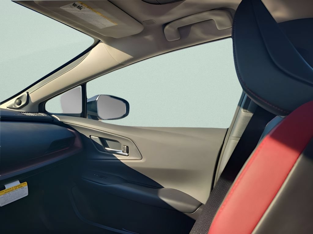2026 Toyota Prius Plug-in Hybrid XSE Premium - Photo 10