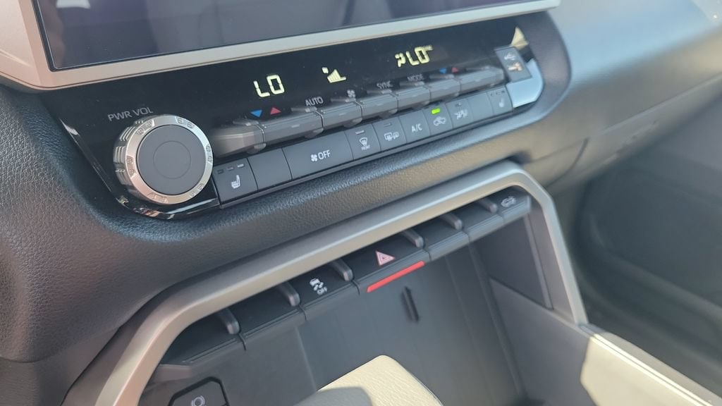 2026 Toyota Tundra SR5 - Photo 23