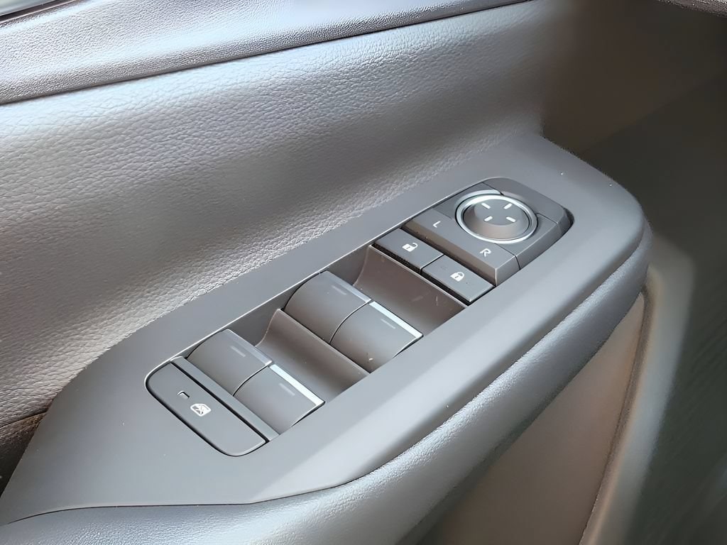 2026 Toyota Prius Plug-in Hybrid XSE Premium - Photo 32