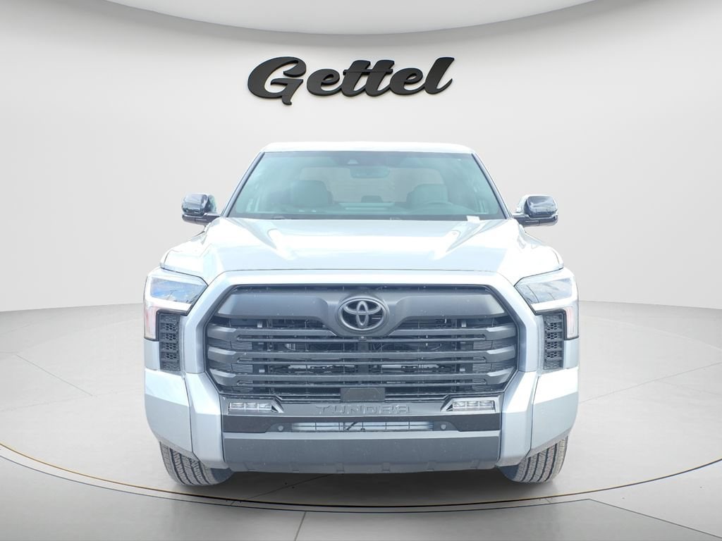 2026 Toyota Tundra Limited - Photo 8
