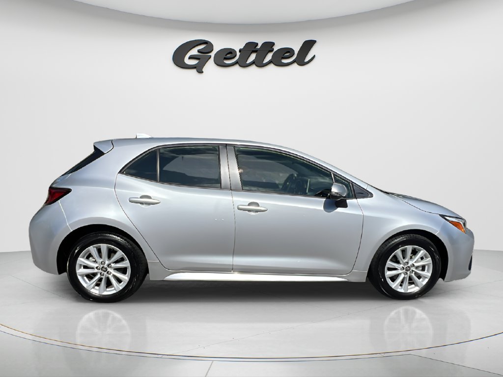Used 2025 Toyota Corolla Hatchback SE Hatchback