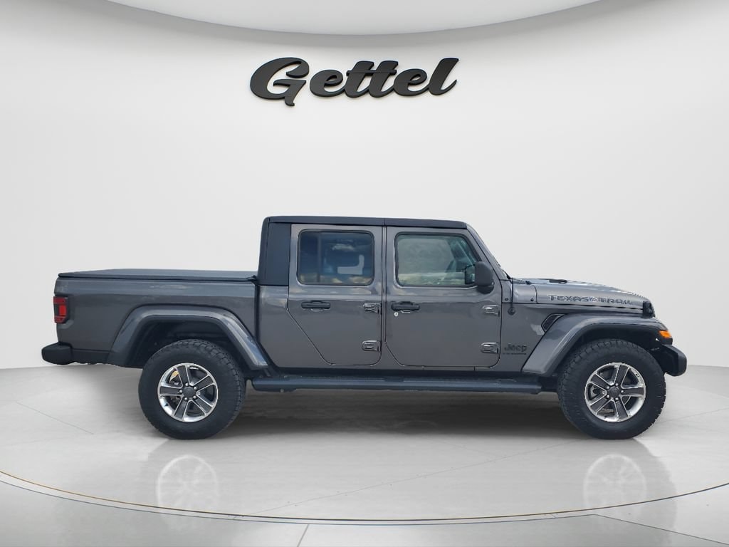 Used 2023 Jeep Gladiator Sport Truck Crew Cab
