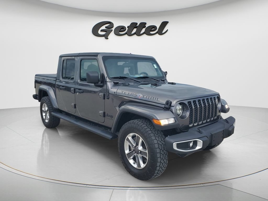 Used 2023 Jeep Gladiator Sport Truck Crew Cab