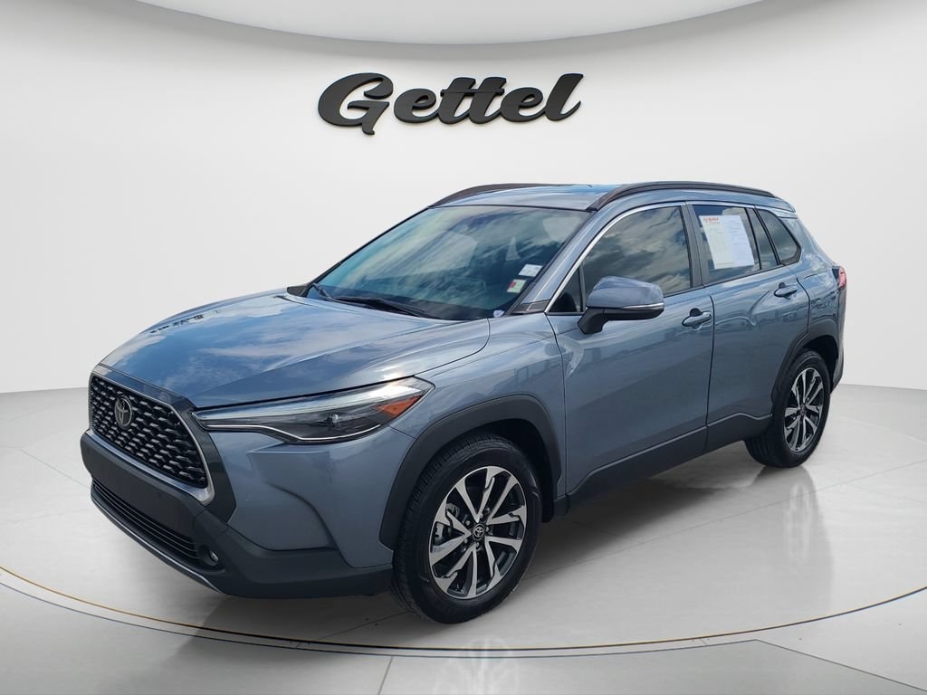 Used 2023 Toyota Corolla Cross XLE SUV