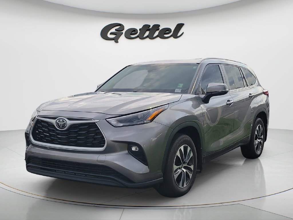 Certified 2025 Toyota Highlander XLE SUV
