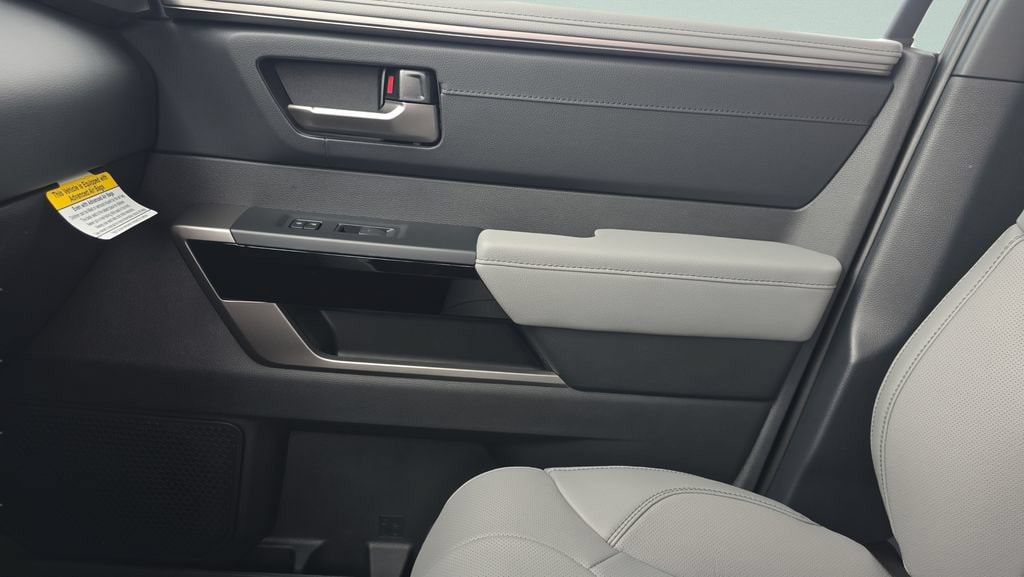 2026 Toyota Tundra Limited - Photo 16