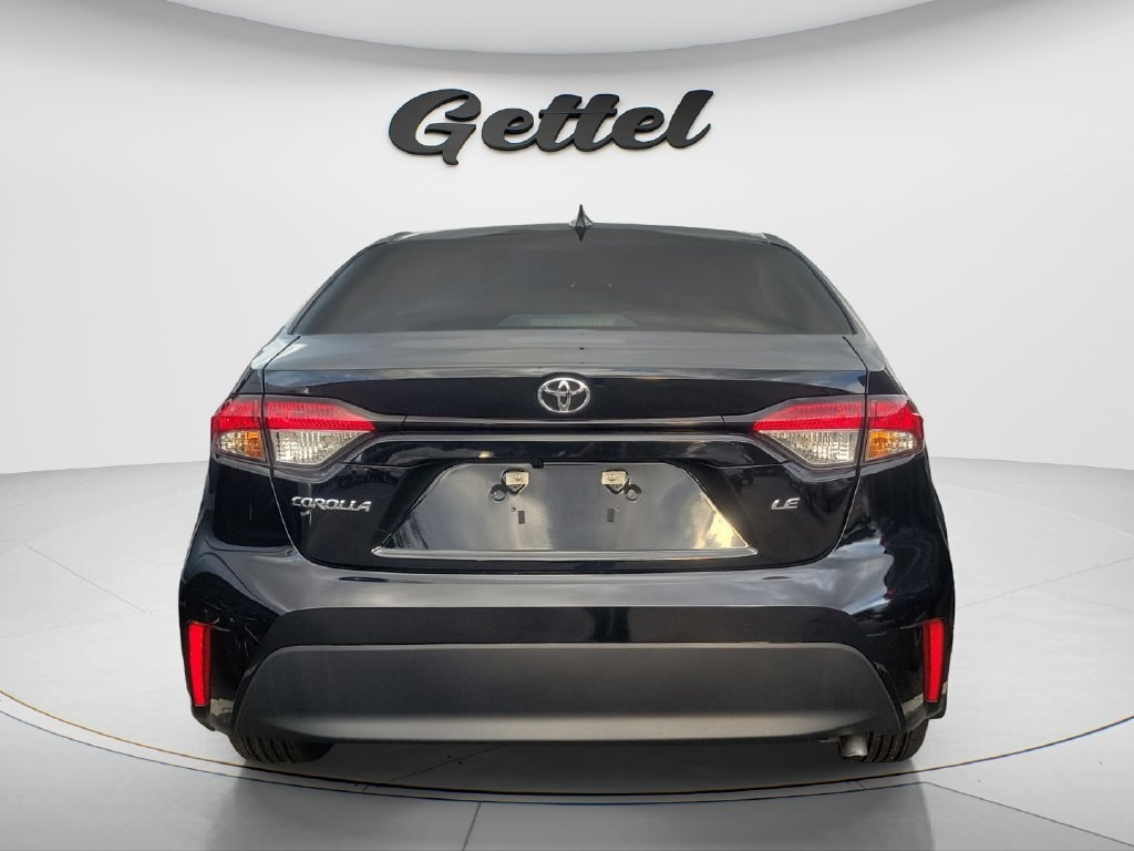 Certified 2025 Toyota Corolla LE Sedan