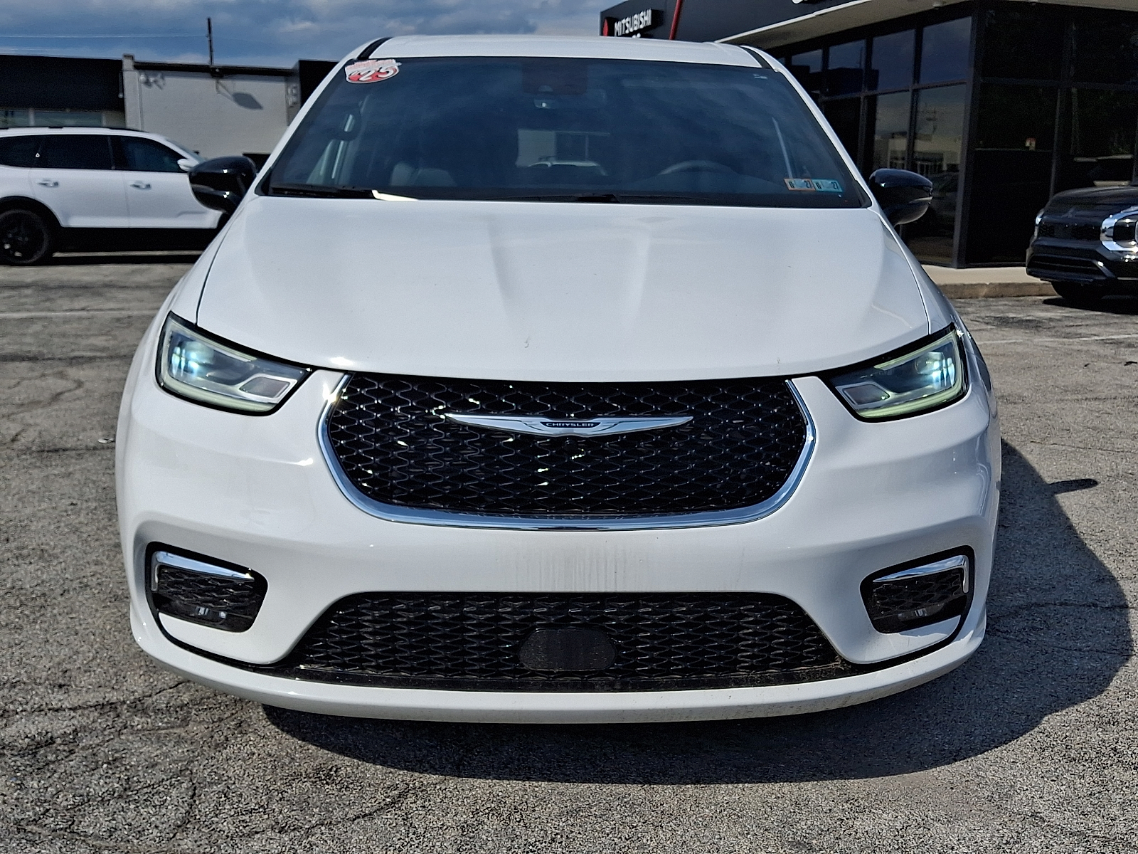 Used 2025 Chrysler Pacifica Select Passenger Van