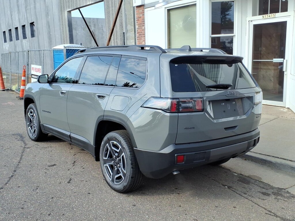 New 2026 Jeep Cherokee LAREDO 4X4 Sport Utility