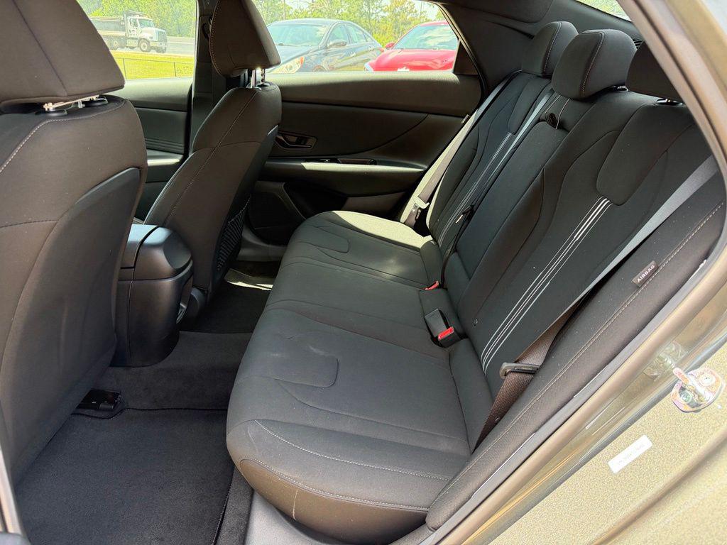 2026 Hyundai Elantra SEL - Photo 14
