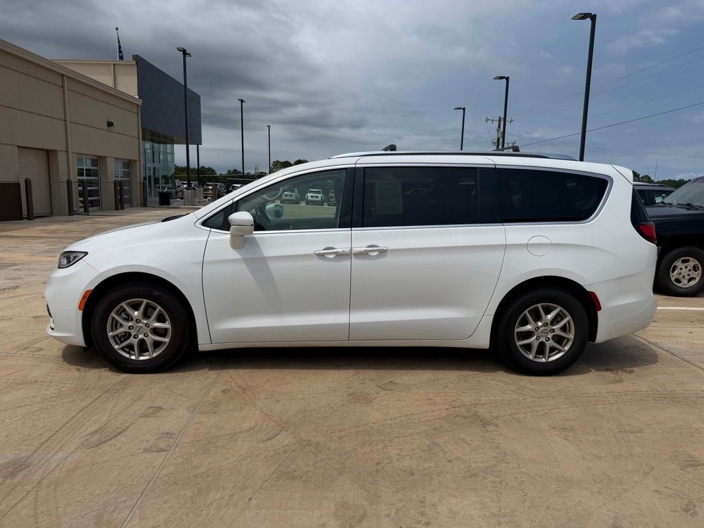 Used 2021 Chrysler Pacifica Touring L Minivan/Van