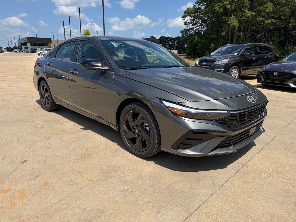 2026 Hyundai Elantra SEL - Photo 7