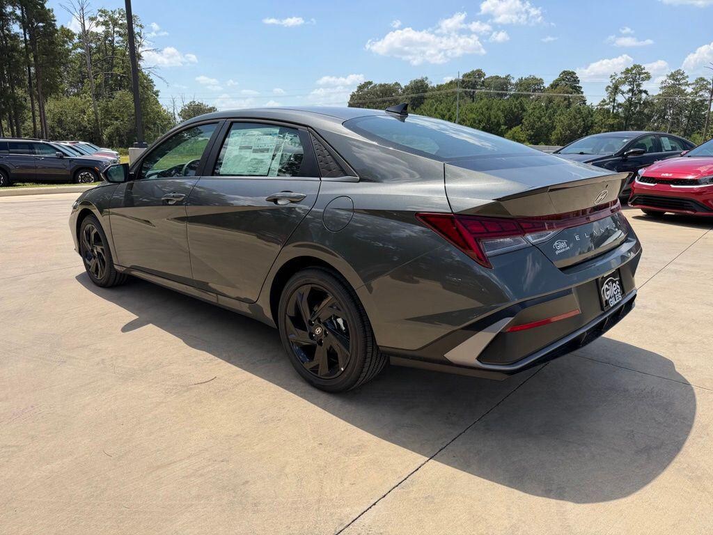 New 2026 Hyundai Elantra SEL Sport Sedan