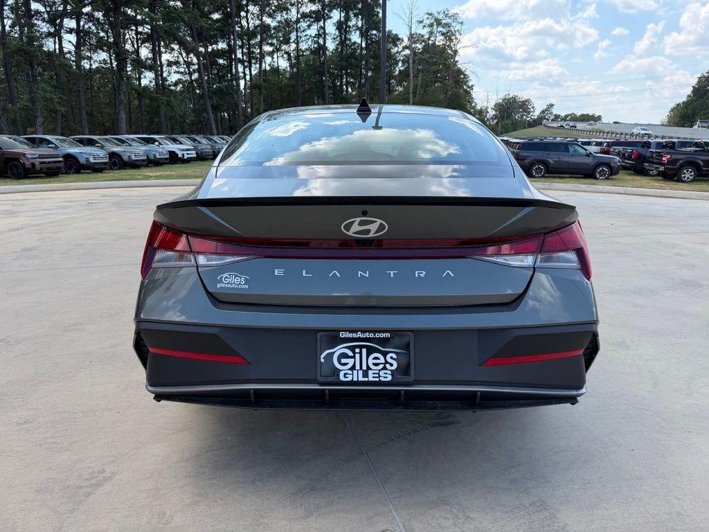New 2026 Hyundai Elantra SEL Sport Sedan
