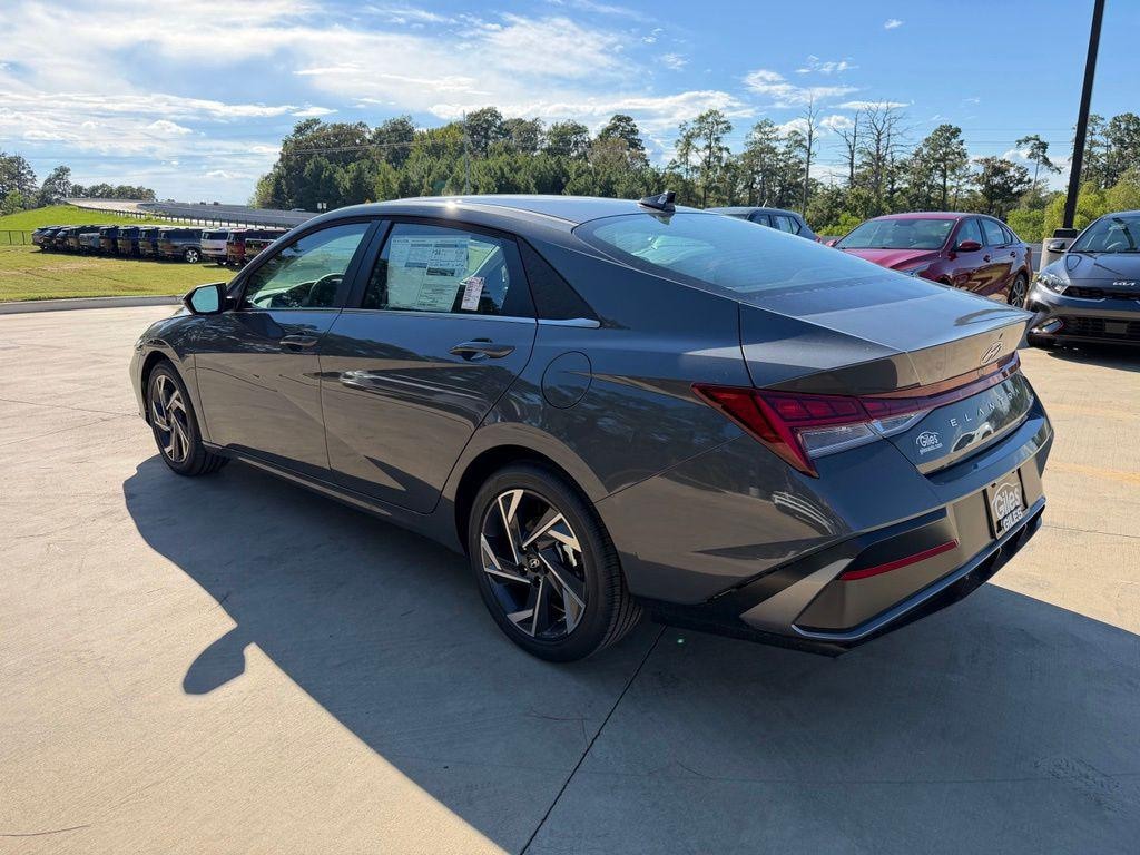 New 2026 Hyundai Elantra Limited Sedan