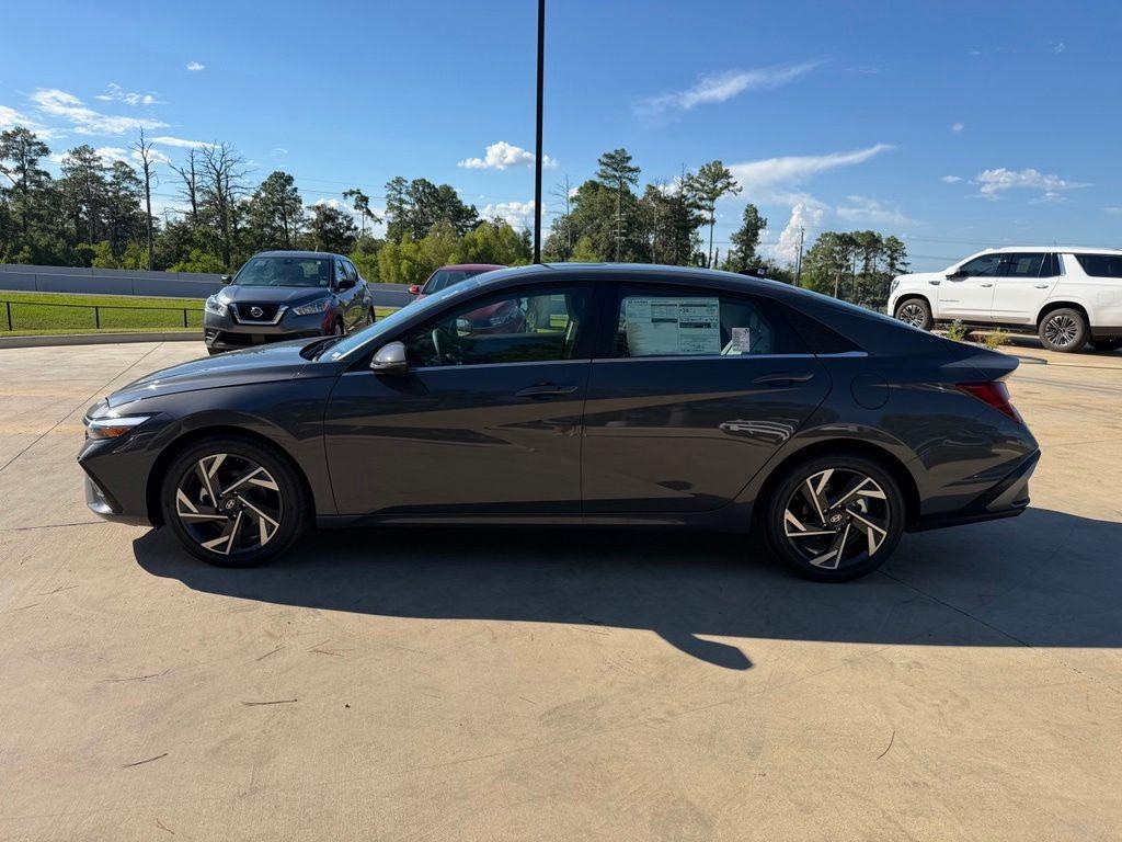 New 2026 Hyundai Elantra Limited Sedan