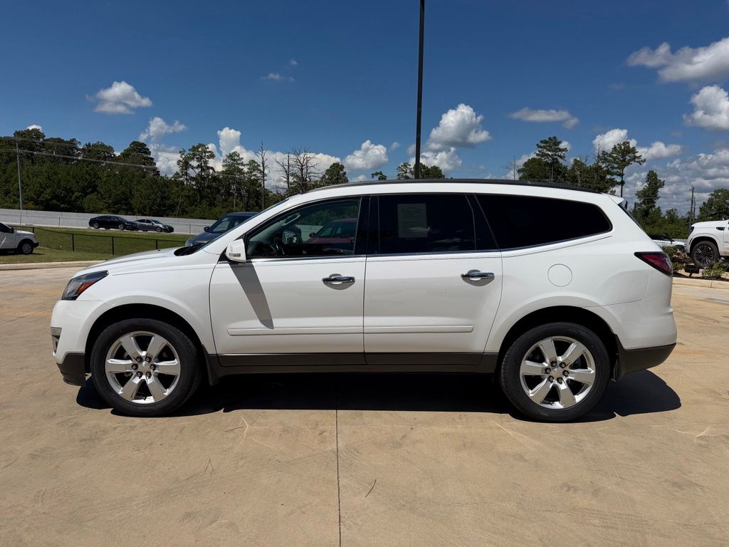 Used 2017 Chevrolet Traverse 1LT with VIN 1GNKRGKDXHJ310077 for sale in Pineville, LA