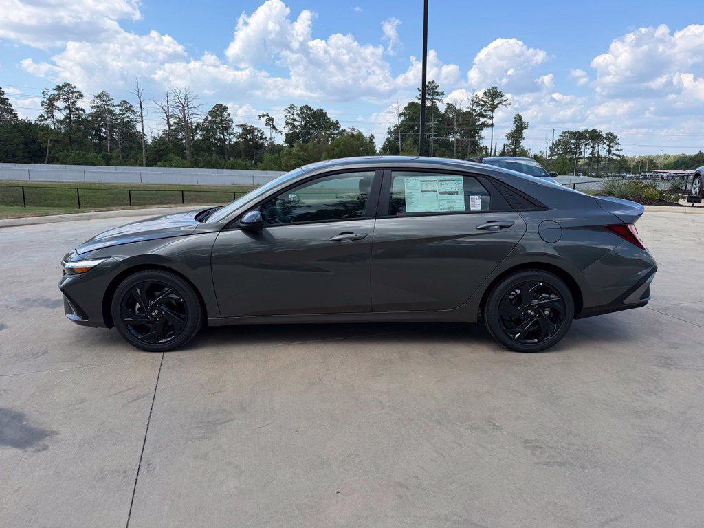 New 2026 Hyundai Elantra SEL Sport Sedan