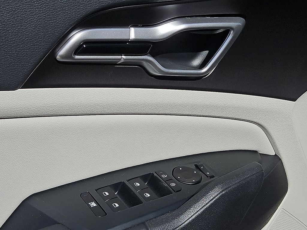 2026 Kia Sportage EX - Photo 18