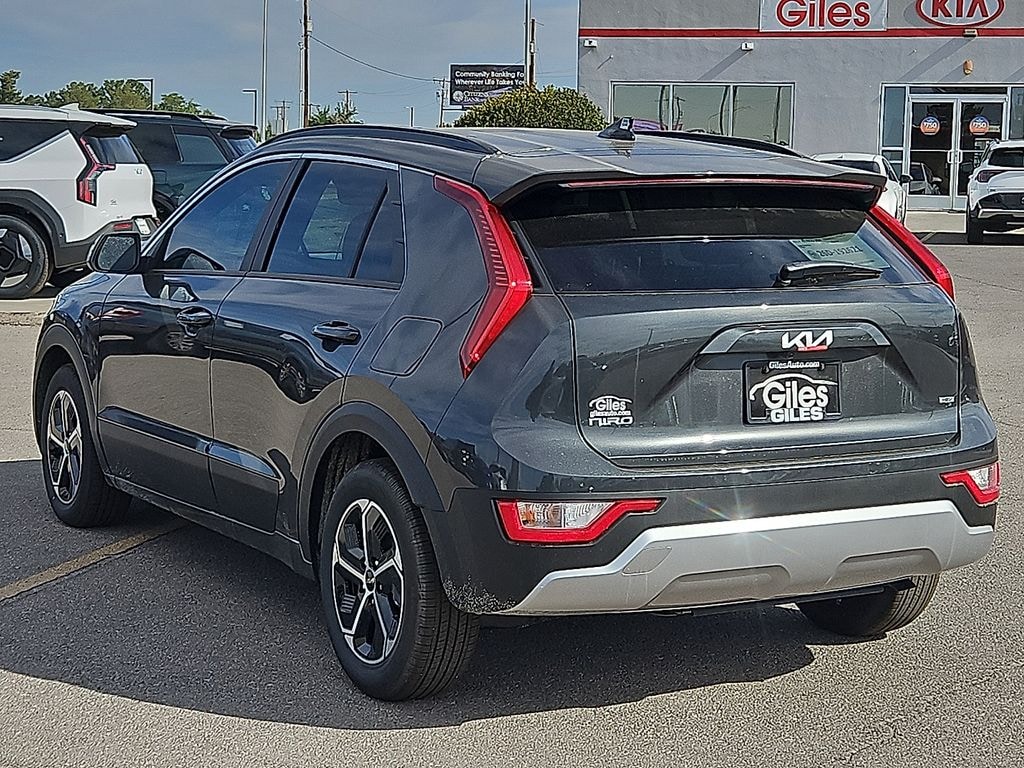 New 2026 Kia Niro LX SUV