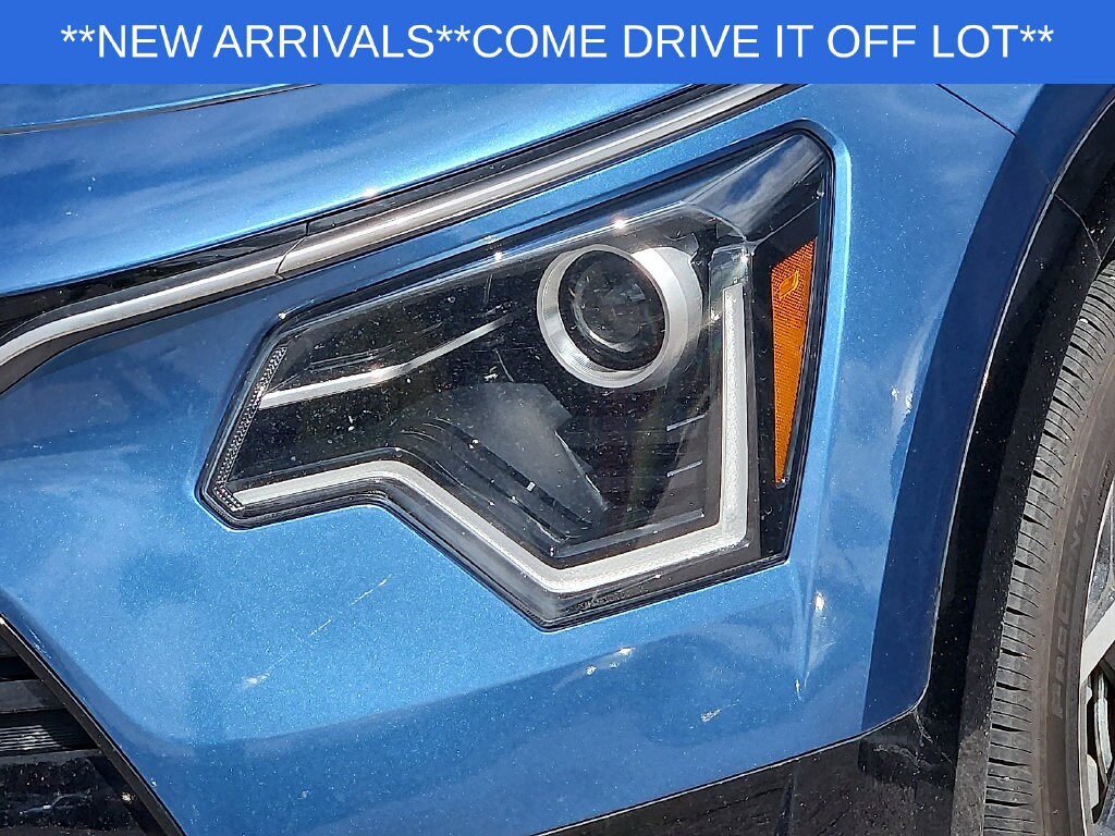 Used 2024 Kia Niro EX Touring SUV