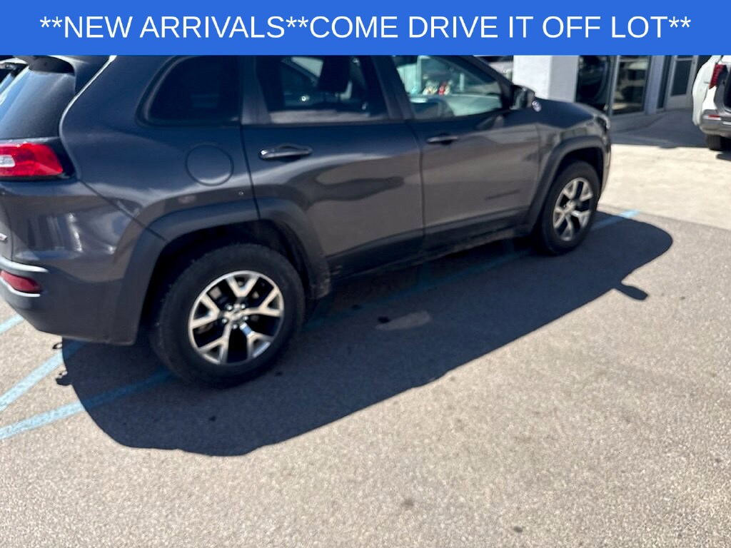 Used 2015 Jeep Cherokee Trailhawk SUV