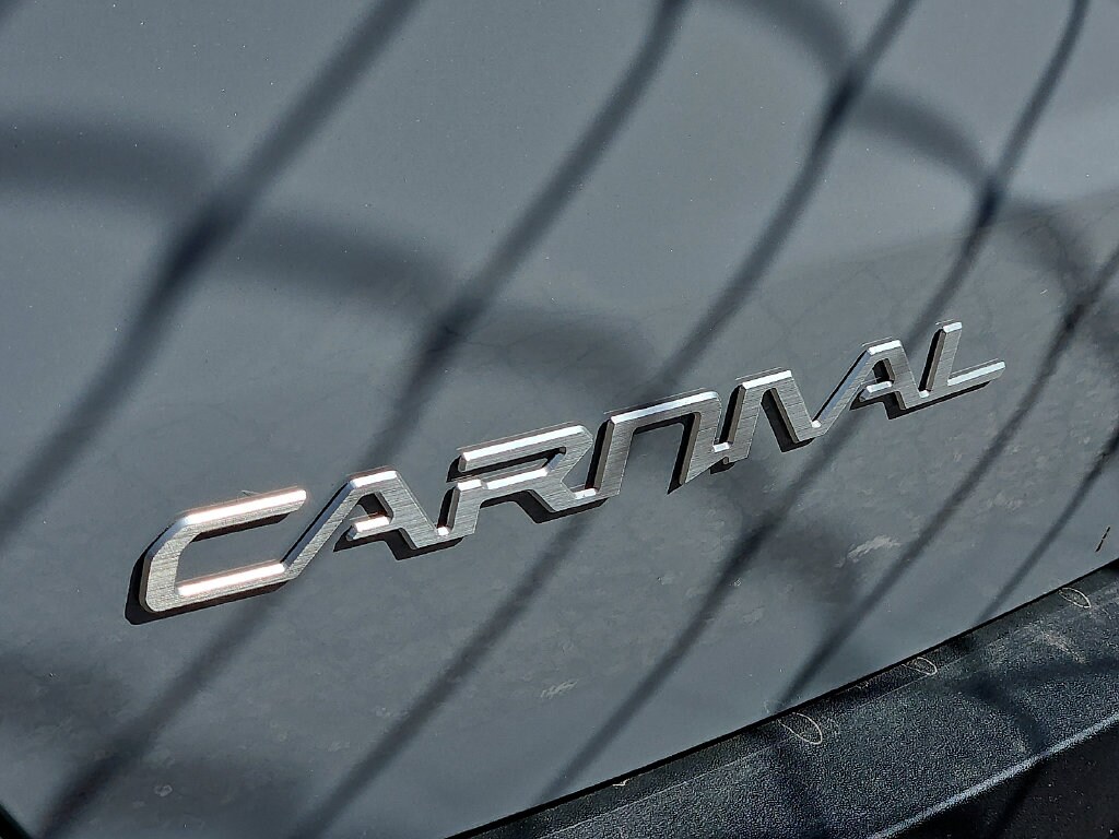 New 2027 Kia Carnival LXS Van Passenger Van