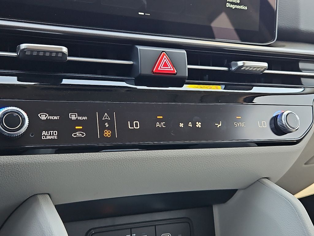 2026 Kia Sportage EX - Photo 28