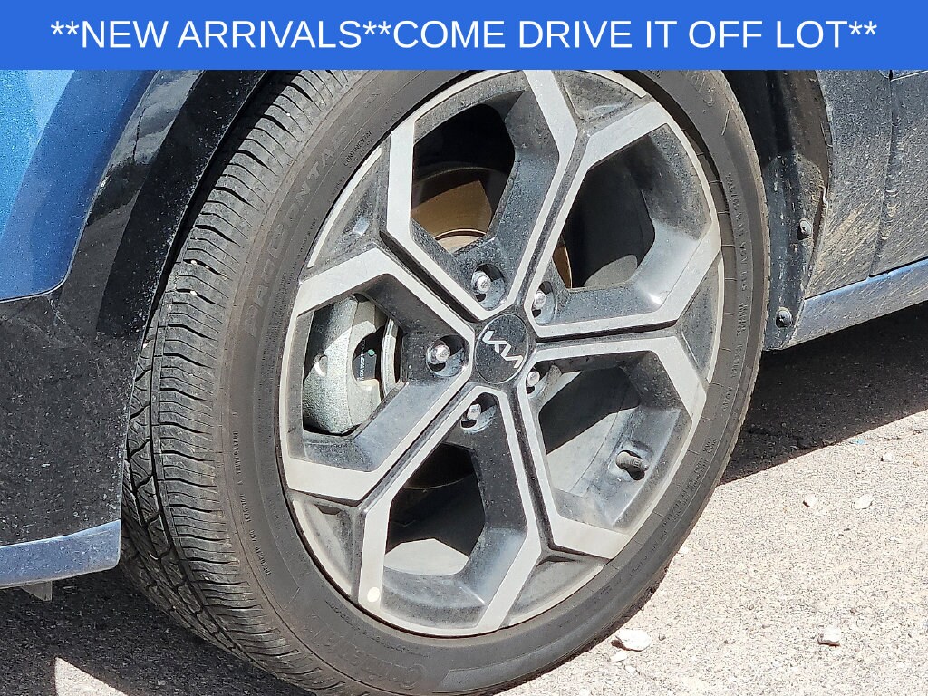 Used 2024 Kia Niro EX Touring SUV