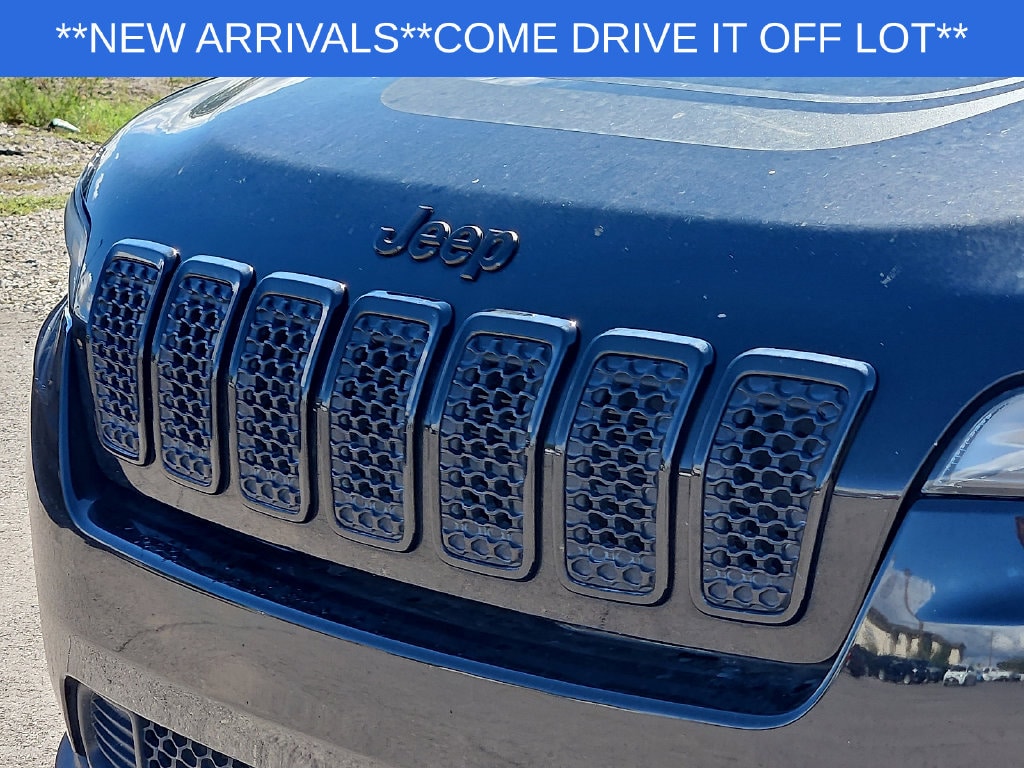 Used 2022 Jeep Cherokee X SUV