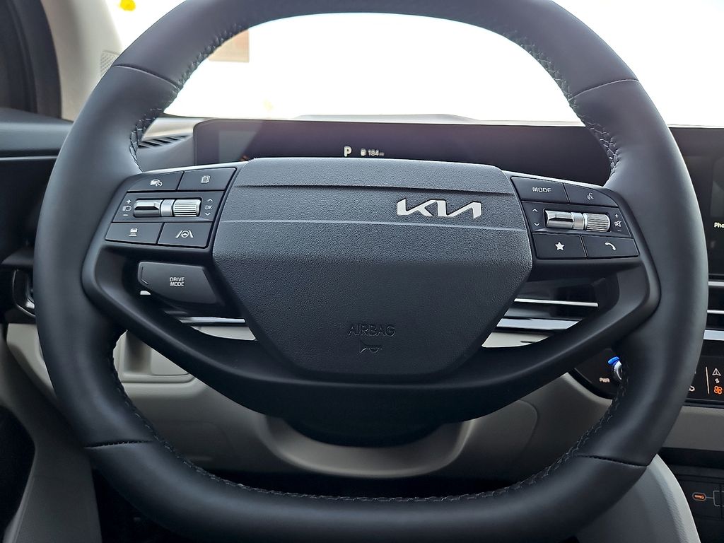 2026 Kia Sportage EX - Photo 25