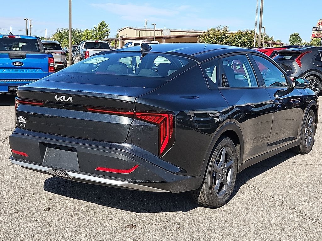 New 2026 Kia K4 LXS Sedan