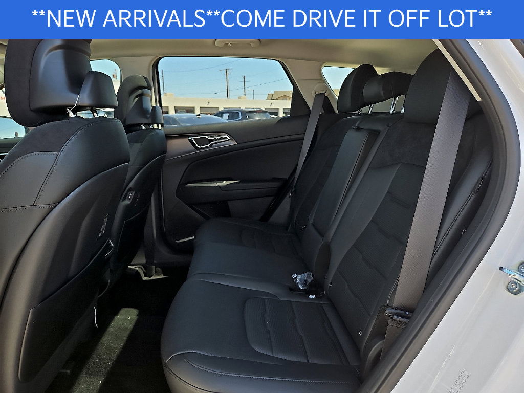 2026 Kia Sportage EX - Photo 12