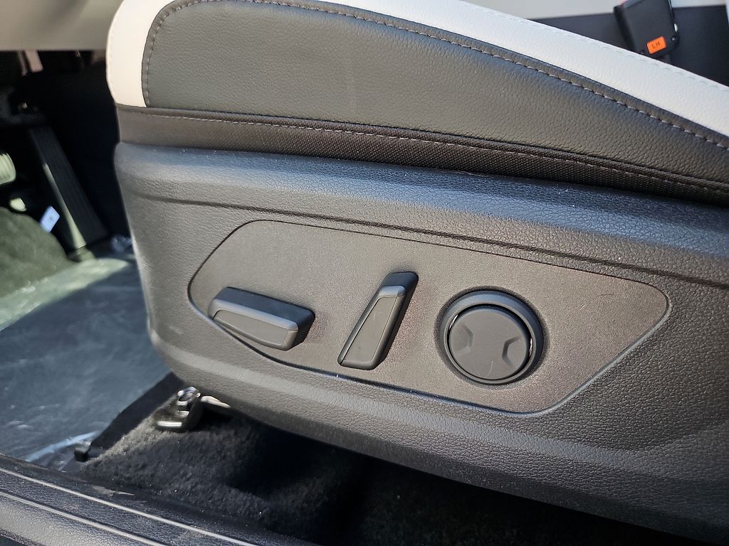 2026 Kia Sportage EX - Photo 20