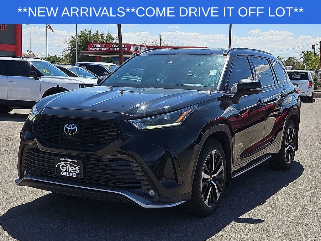 Used 2022 Toyota Highlander XSE SUV