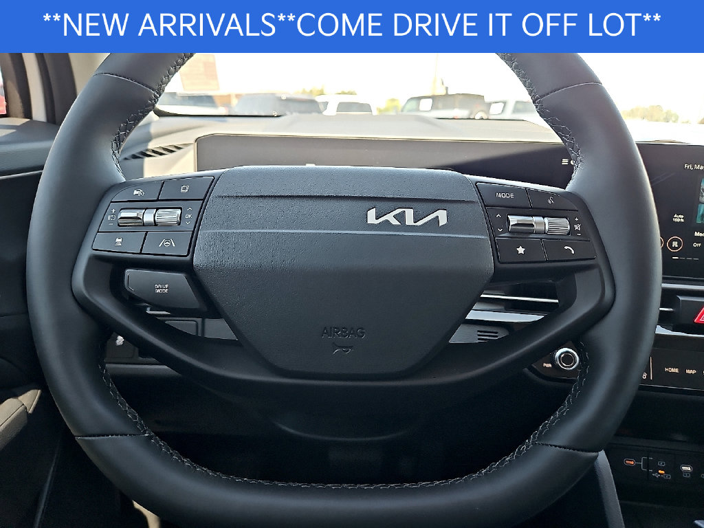 2026 Kia Sportage EX - Photo 22
