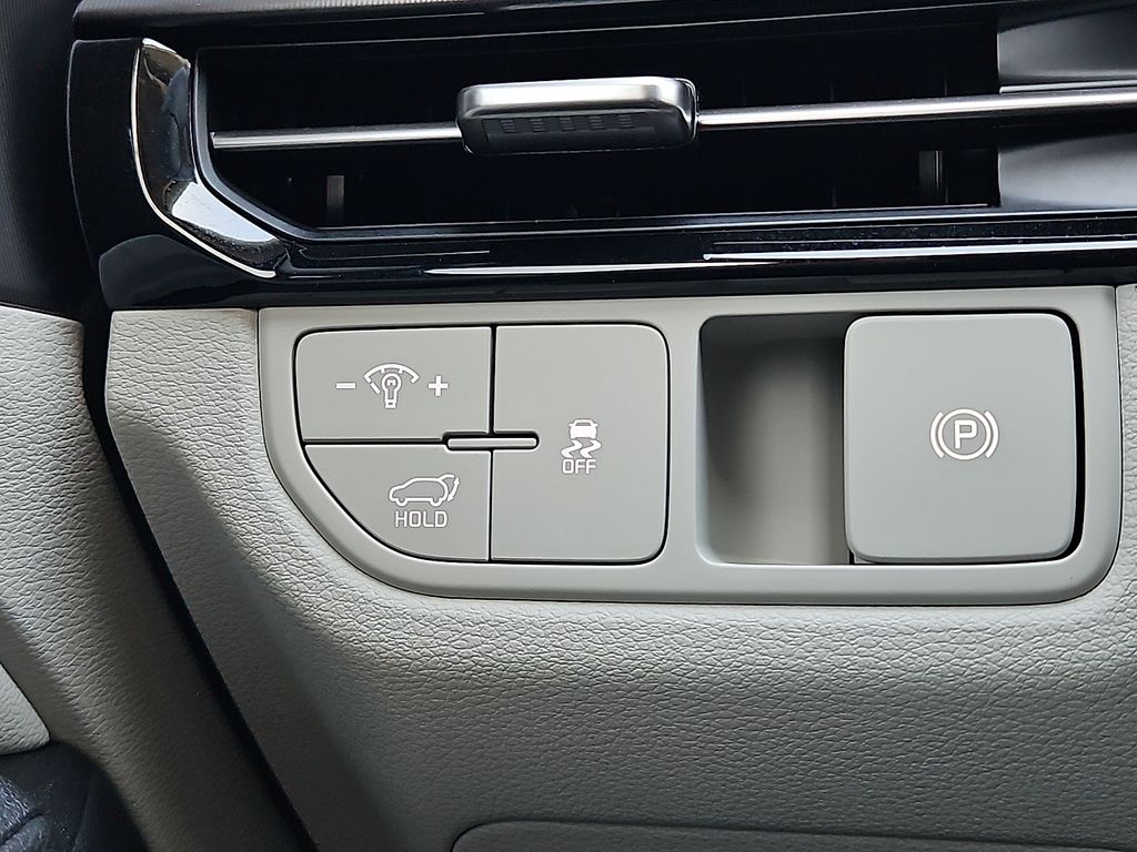 2026 Kia Sportage EX - Photo 21