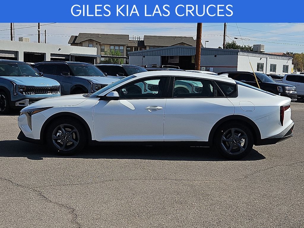 New 2026 Kia K4 LXS Sedan