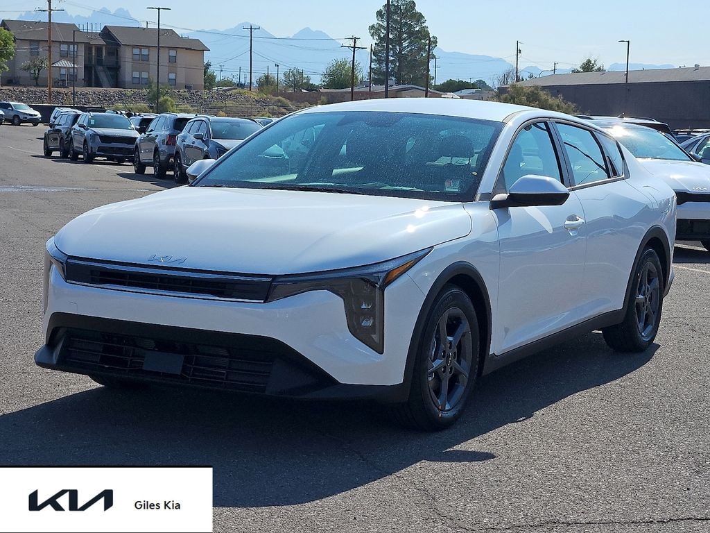 New 2026 Kia K4 LXS Sedan