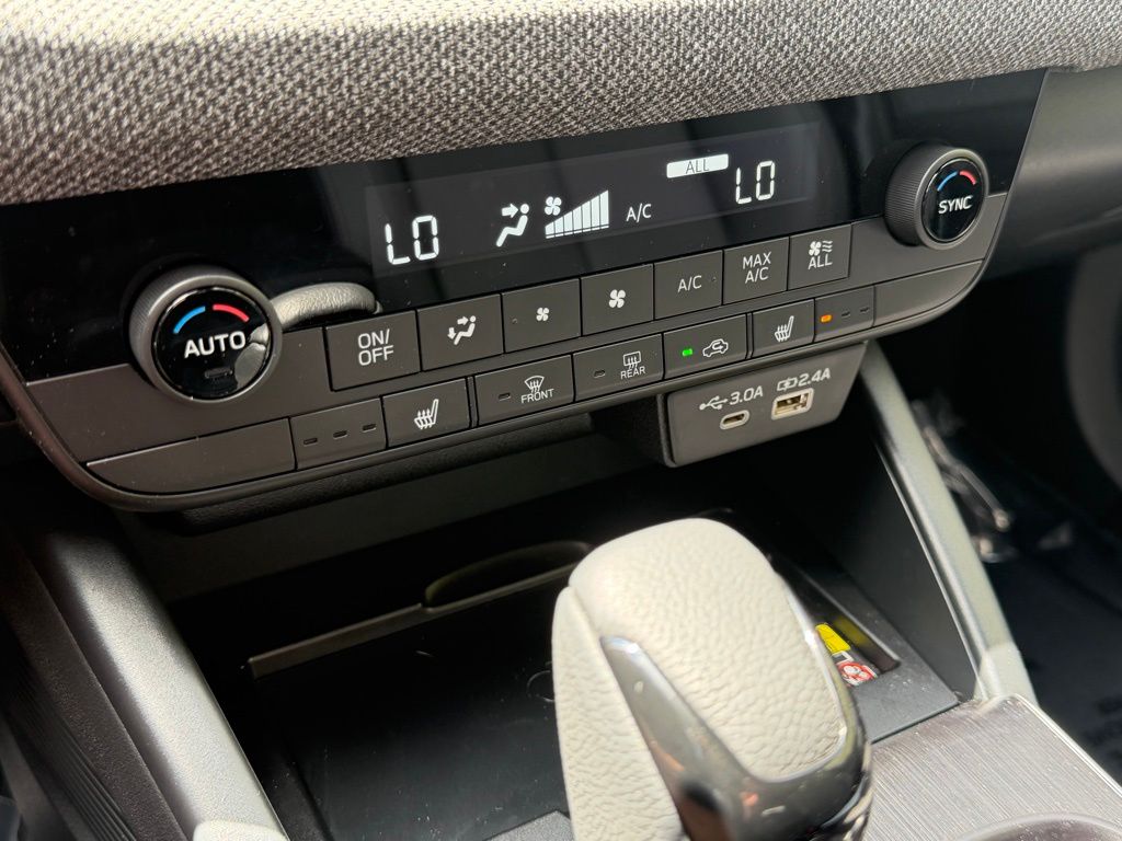 2026 Subaru Outback Limited - Photo 21