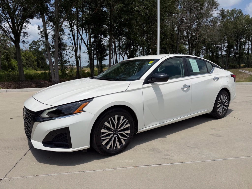2025 Nissan Altima