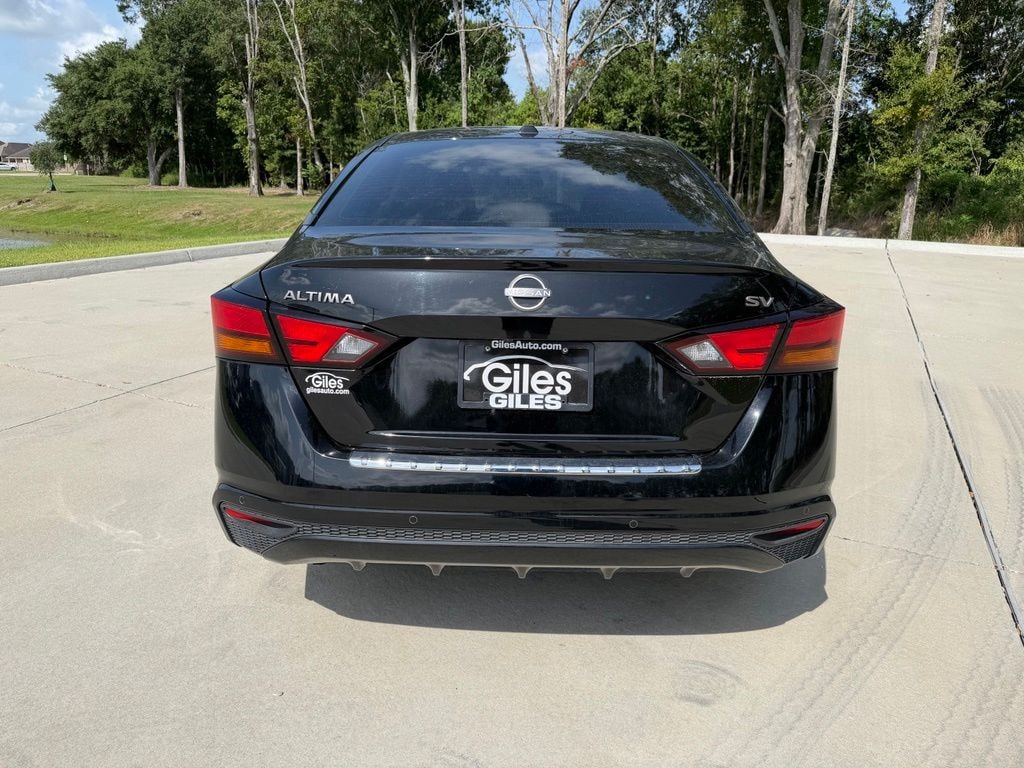 Used 2023 Nissan Altima 2.5 SV Sedan